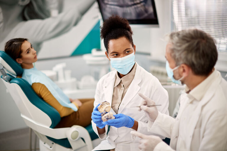 Teeth Whitening in Lahore: Safe Methods for a Brighter Smile